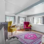 Amazing In With 1 Bedroom And Wifi Ferienhaus *
