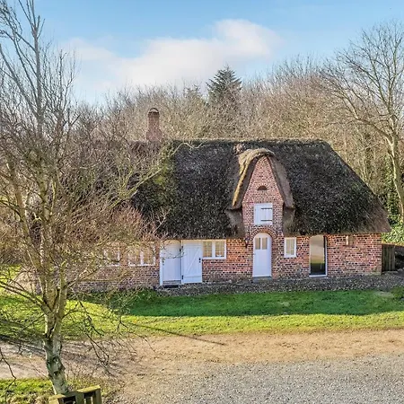 Amazing In With 1 Bedroom And Wifi * Højer